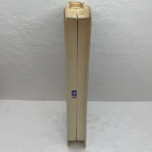 Vintage Fox Video Miracle On 34th Street VHS Tape Clamshell Case Family Feature - Picture 8 of 9